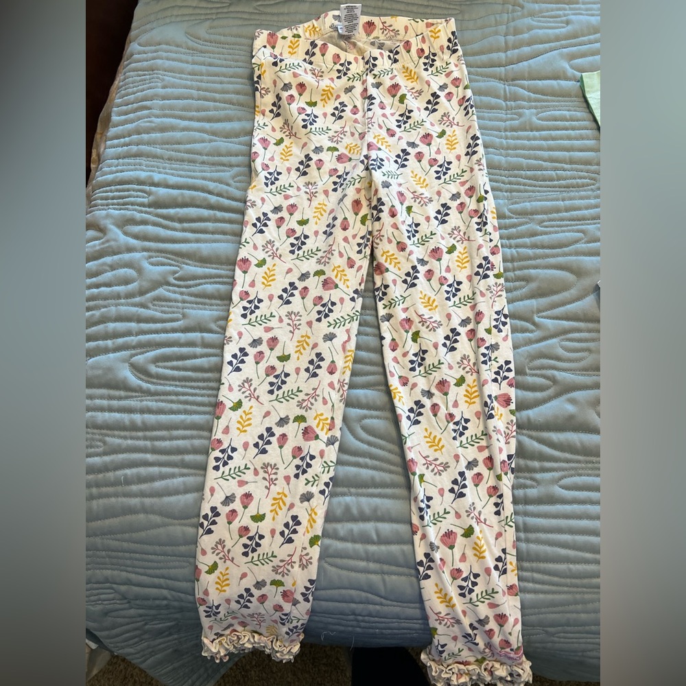 Ruffle butt leggings